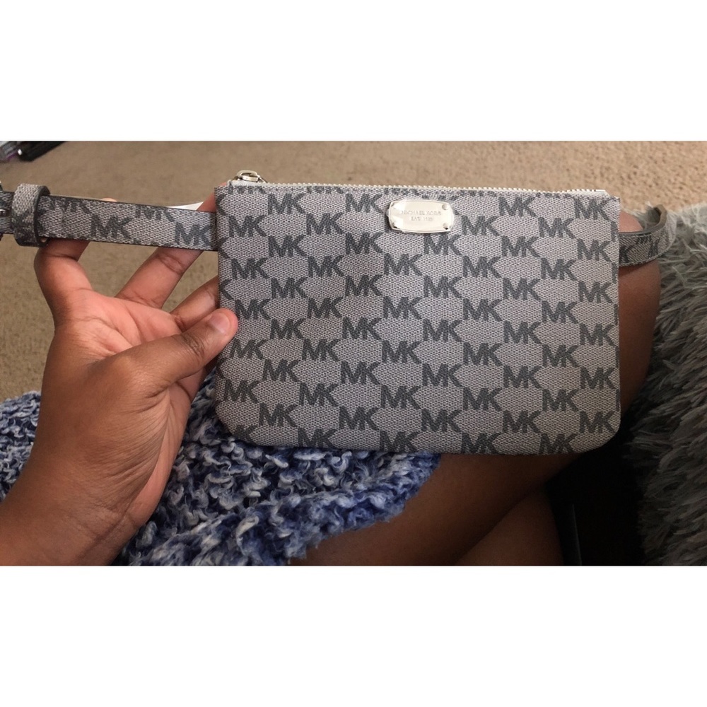 SOLD!🦋MK Fanny Pack🦋